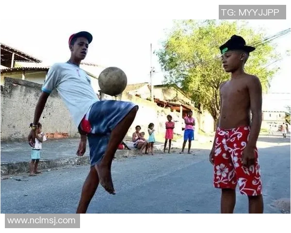 足球明星与嘻哈文化的完美结合展现个性与风格的精彩瞬间